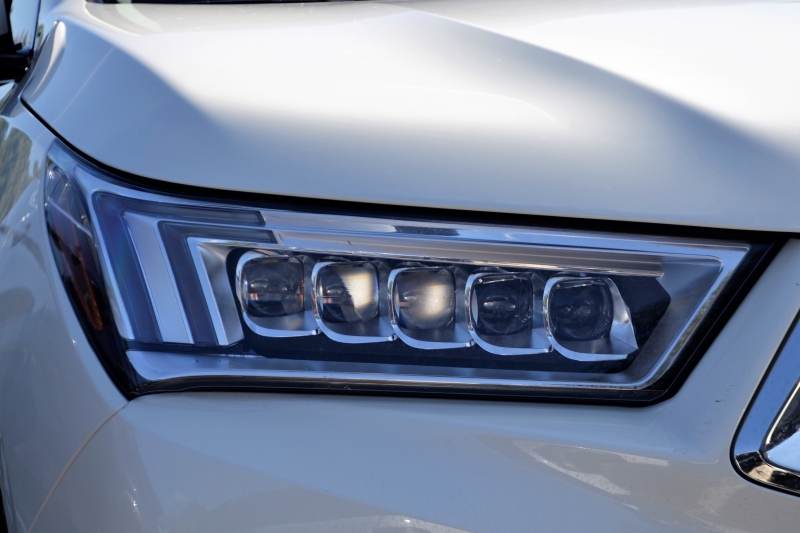 automobile-TENDE-min_acura-headlamp-2834131